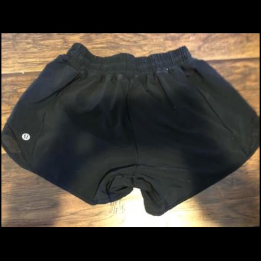 Lululemon Hotty Hot shorts